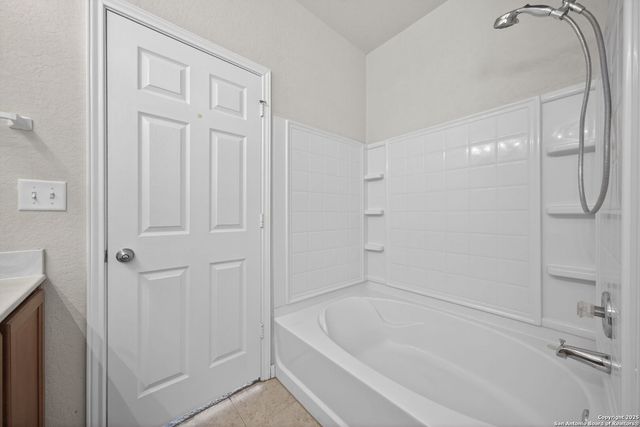 9323 Fisherman, Converse, TX 78109