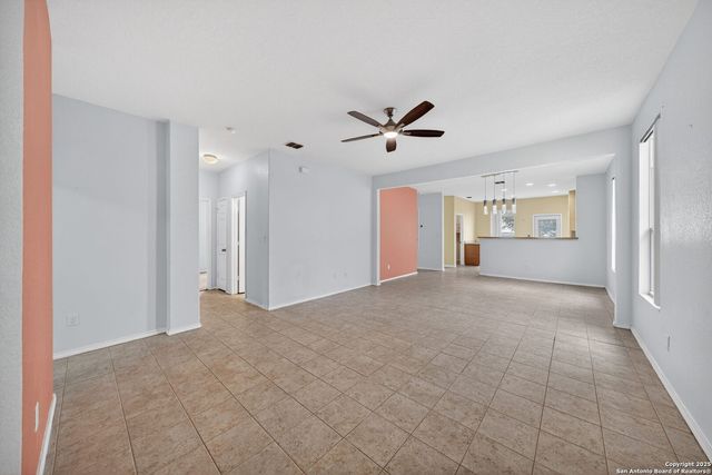 9323 Fisherman, Converse, TX 78109