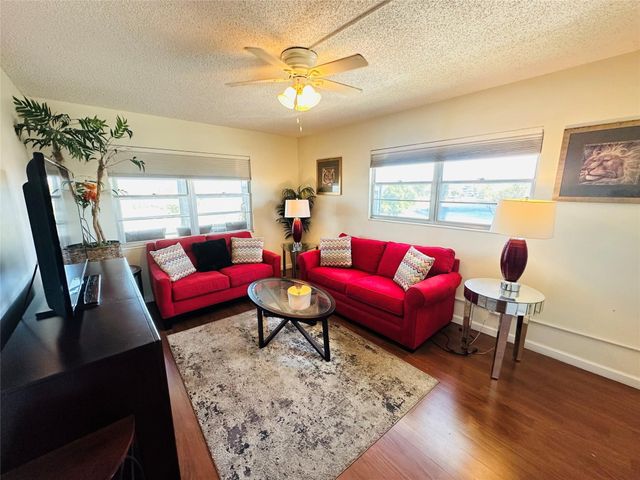 4050 Harwood 4050, Deerfield Beach, FL 33442