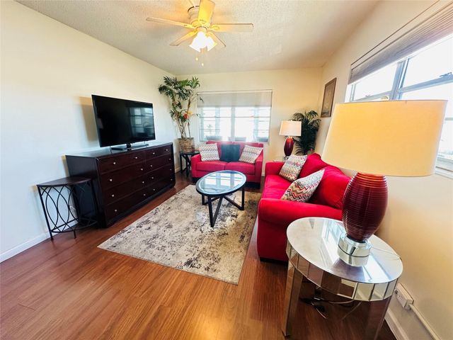 4050 Harwood 4050, Deerfield Beach, FL 33442