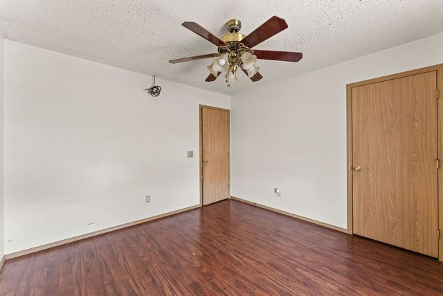 42 Burnett Circle, Bentonville, AR 72712