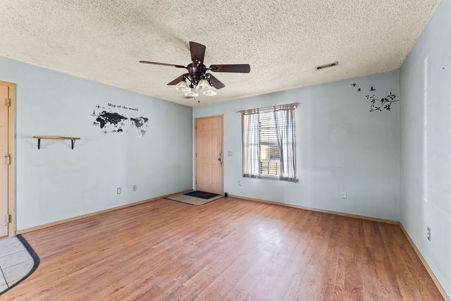 42 Burnett Circle, Bentonville, AR 72712