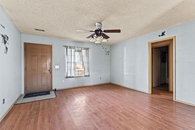 42 Burnett Circle, Bentonville, AR 72712