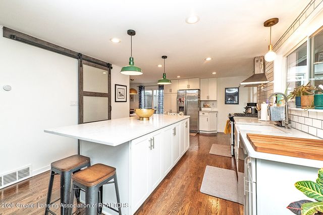 815 Knoll Road, East Lansing, MI 48823