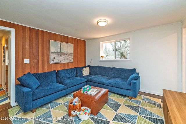 815 Knoll Road, East Lansing, MI 48823