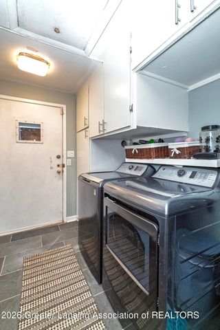 815 Knoll Road, East Lansing, MI 48823