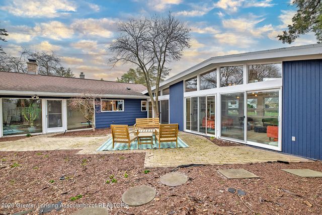 815 Knoll Road, East Lansing, MI 48823