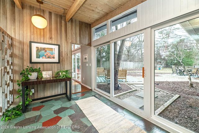 815 Knoll Road, East Lansing, MI 48823