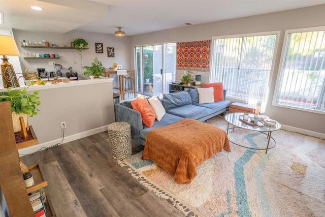 726 Buena Tierra Way 367, Oceanside, CA 92057