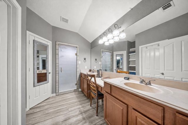 11414 Oak Springs Dr, Willis, TX 77378