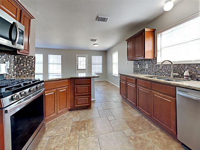 9218 Rosewell Court, Houston, TX 77095