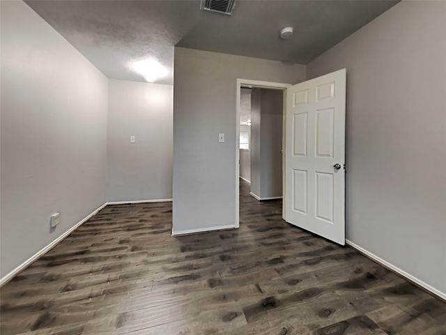 9218 Rosewell Court, Houston, TX 77095