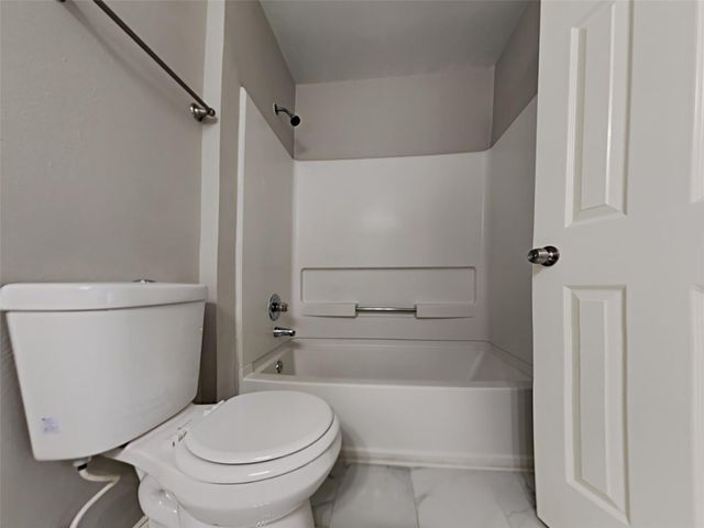 9218 Rosewell Court, Houston, TX 77095