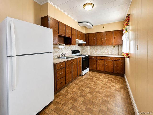 89-46 210th Street, Queens Village, NY 11427