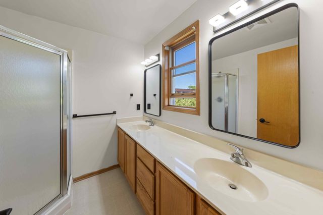 2637 5th Avenue S, Minneapolis, MN 55408