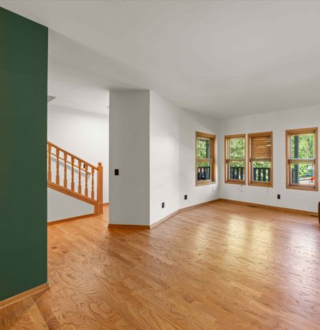 2637 5th Avenue S, Minneapolis, MN 55408