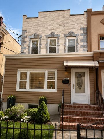 5821 69th Place 1B, Maspeth, NY 11378