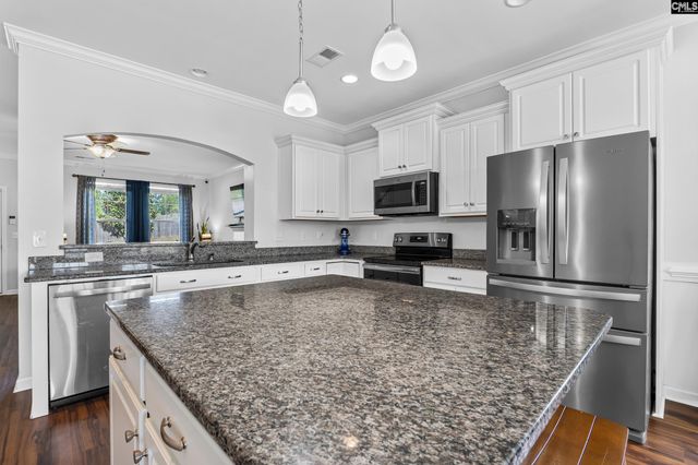 837 Oxbury Ln, Lexington, SC 29073