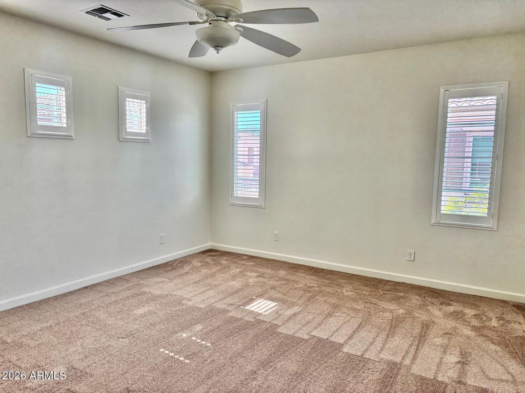 Image 22 of property listing at 4110 S GREYTHORNE Way, Chandler, AZ 85248