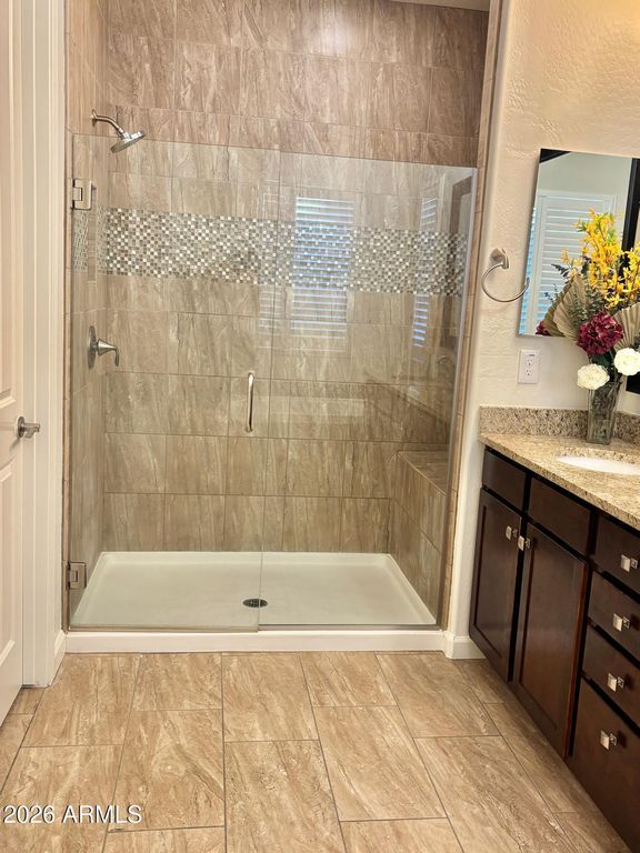 Image 31 of property listing at 4110 S GREYTHORNE Way, Chandler, AZ 85248