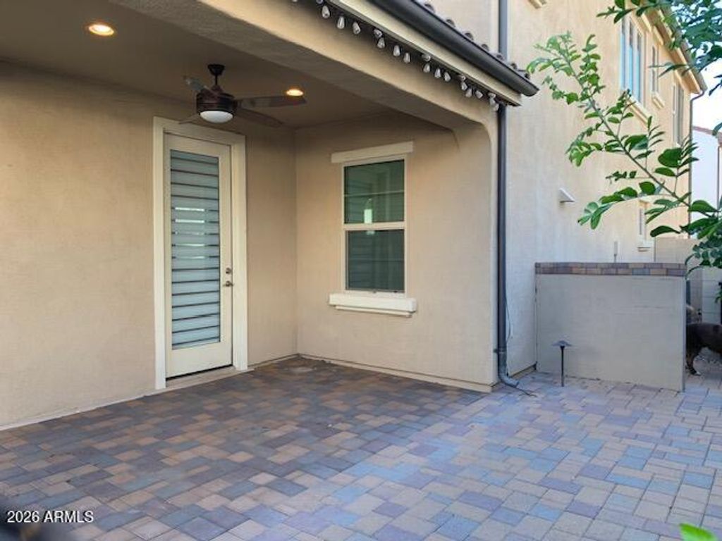 Image 32 of property listing at 4110 S GREYTHORNE Way, Chandler, AZ 85248