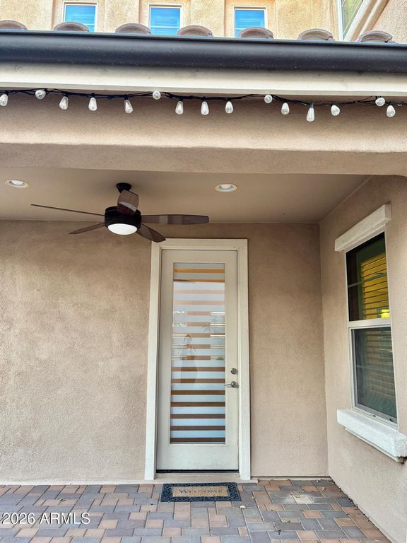 Image 33 of property listing at 4110 S GREYTHORNE Way, Chandler, AZ 85248
