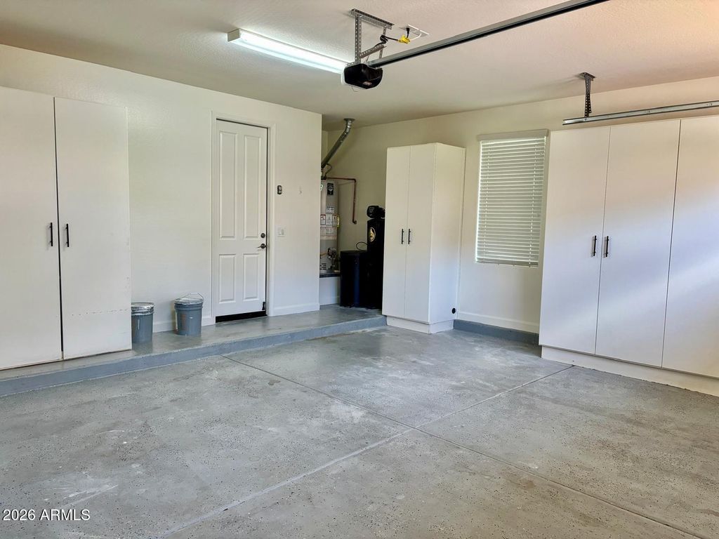Image 38 of property listing at 4110 S GREYTHORNE Way, Chandler, AZ 85248