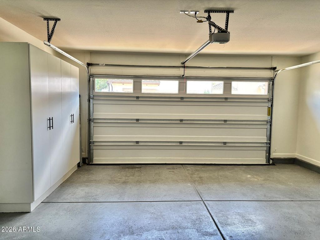 Image 39 of property listing at 4110 S GREYTHORNE Way, Chandler, AZ 85248