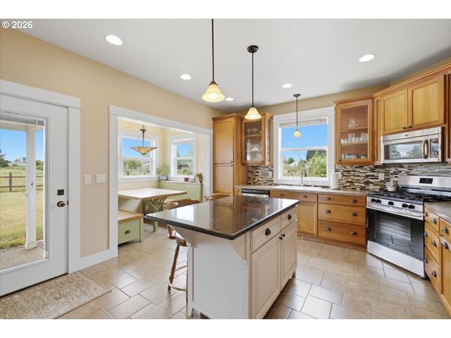 4876 OLD SALEM Rd, Albany, OR 97321