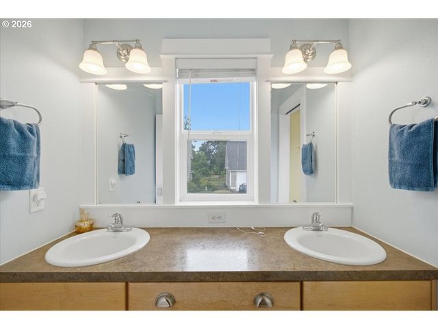 4876 OLD SALEM Rd, Albany, OR 97321