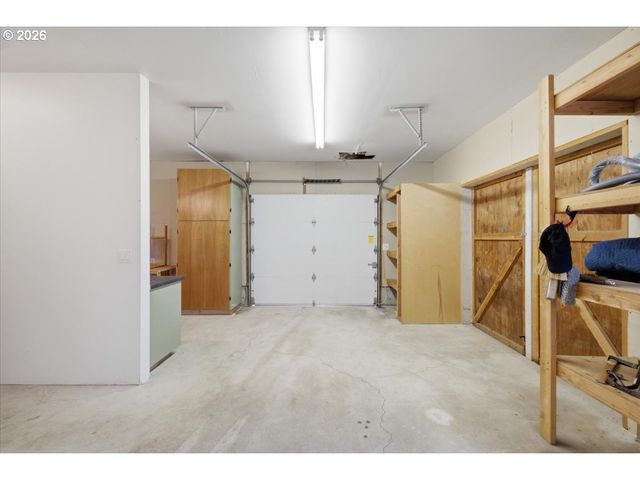 4876 OLD SALEM Rd, Albany, OR 97321