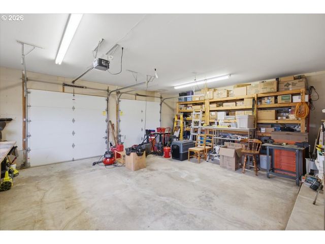 4876 OLD SALEM Rd, Albany, OR 97321