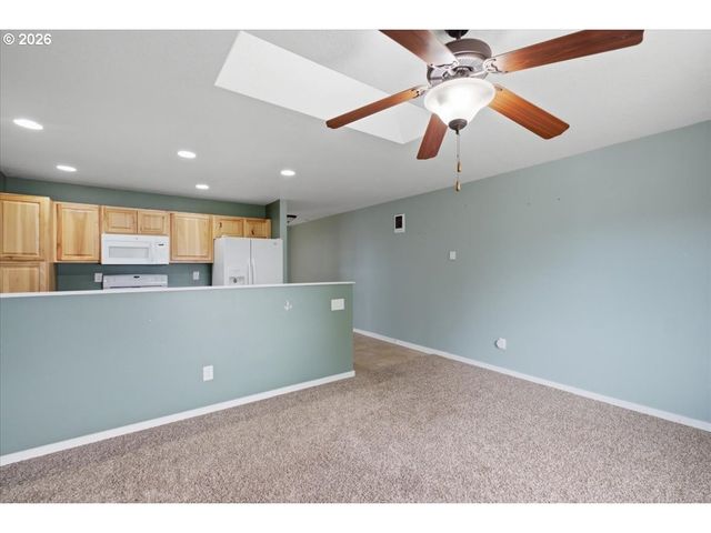 4876 OLD SALEM Rd, Albany, OR 97321