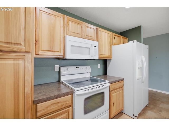 4876 OLD SALEM Rd, Albany, OR 97321