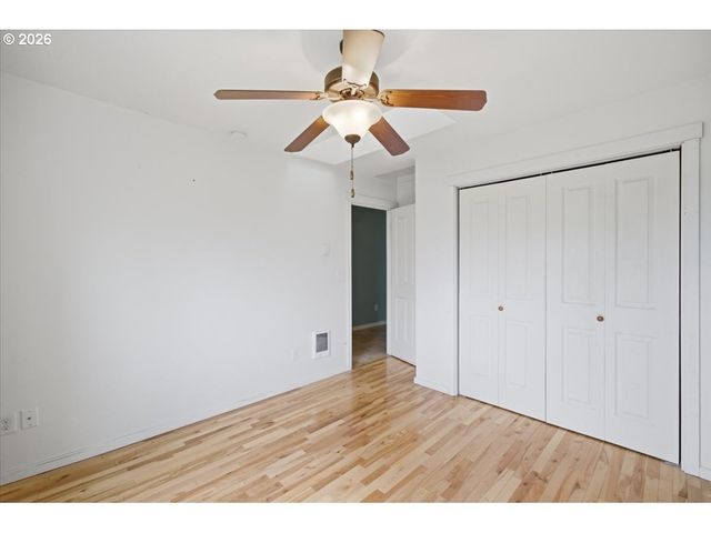 4876 OLD SALEM Rd, Albany, OR 97321