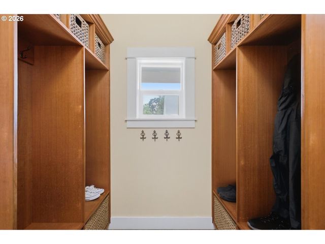 4876 OLD SALEM Rd, Albany, OR 97321