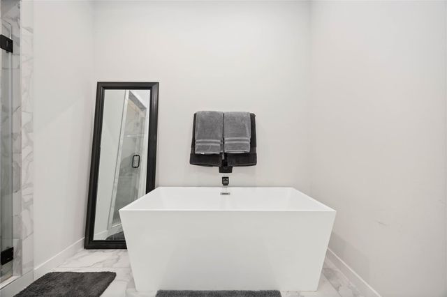 2211 Dan Street, Houston, TX 77020