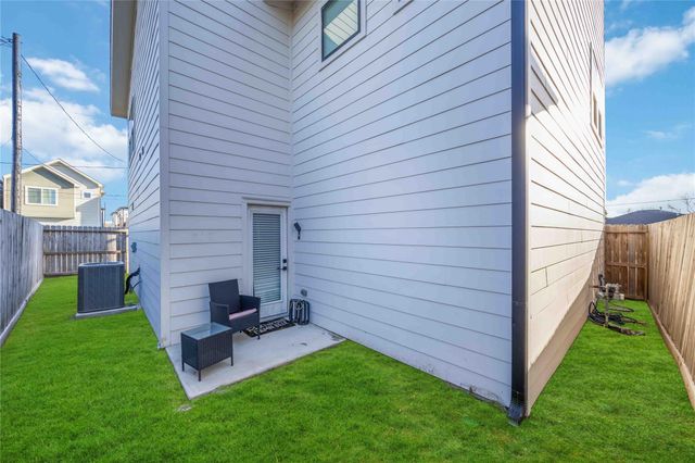 2211 Dan Street, Houston, TX 77020