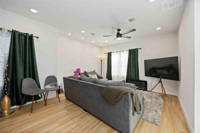 2211 Dan Street, Houston, TX 77020