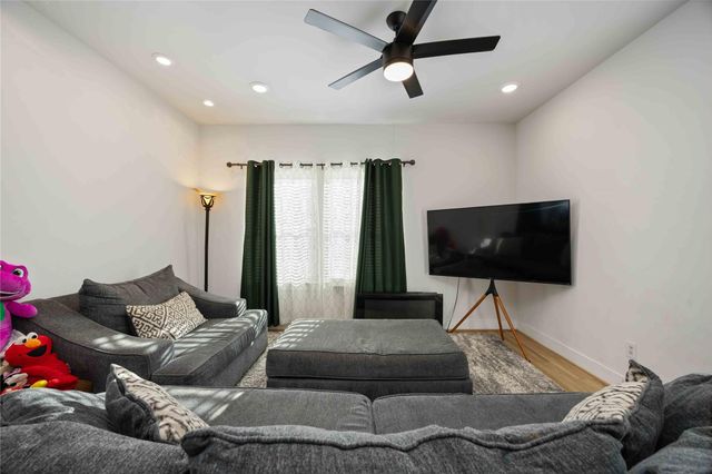 2211 Dan Street, Houston, TX 77020