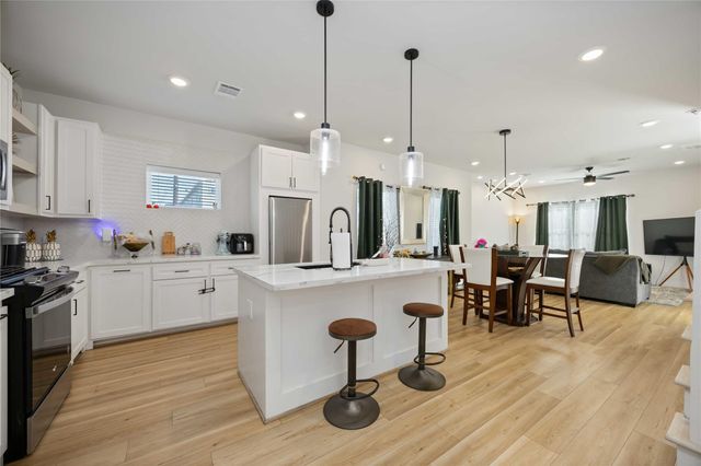 2211 Dan Street, Houston, TX 77020