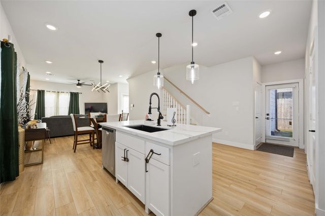 2211 Dan Street, Houston, TX 77020