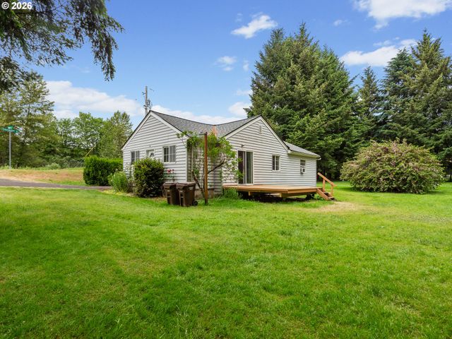 150 RIVER Ln, Gladstone, OR 97027