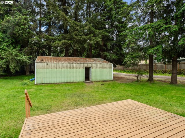 150 RIVER Ln, Gladstone, OR 97027