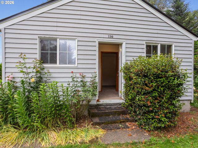 150 RIVER Ln, Gladstone, OR 97027