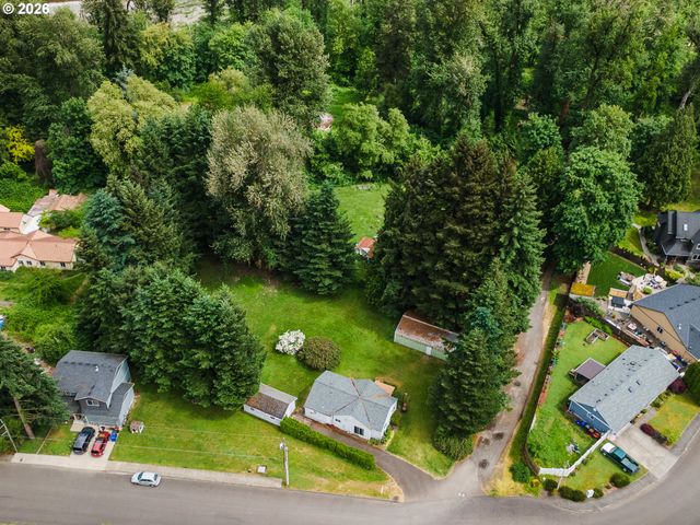 150 RIVER Ln, Gladstone, OR 97027