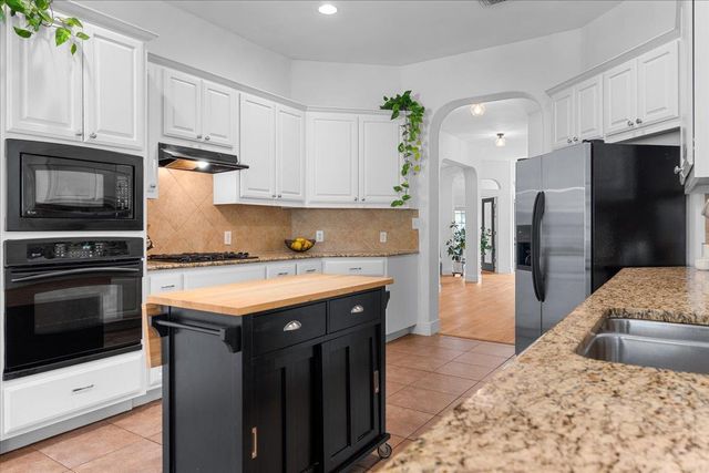 7200 Moon Rock RD, Austin, TX 78739