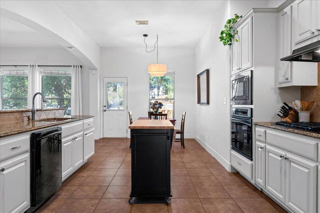 7200 Moon Rock RD, Austin, TX 78739