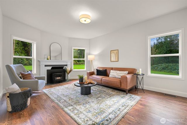 19010 Friday Creek Lane, Burlington, WA 98233