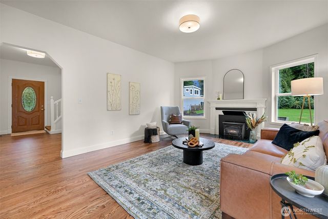 19010 Friday Creek Lane, Burlington, WA 98233